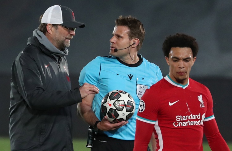 news-timeline-stream